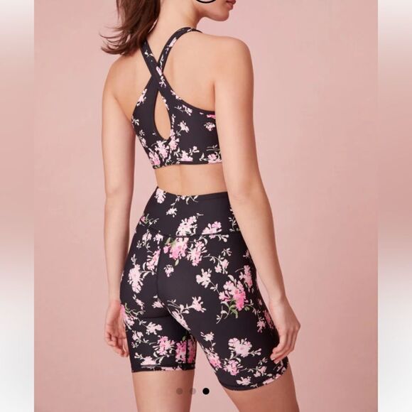 Giada Lightweight Biker Shorts | Aurora Nights - Picture 4 of 5